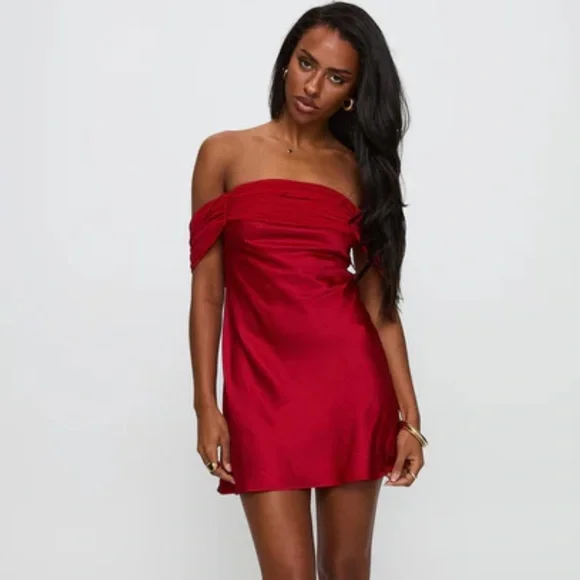 strapless open back dress Glamour Girl Strapless Bubble Hem Mini Dress Red main image 0